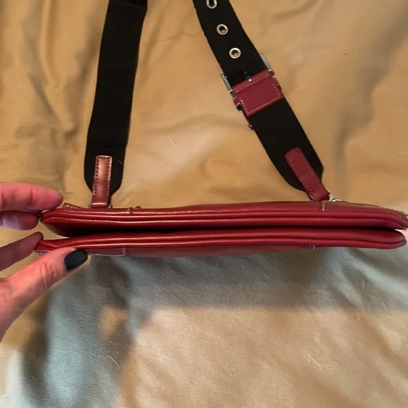 Nine West red faux leather mini bag with adjustable shoulder strap - Picture 7 of 7